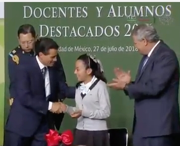 Ceremonia de Reconocimiento a Docentes y Alumnos Destacados – Opinión ...