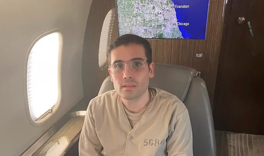 Fue extraditado en el mismo avión donde trasladaron a su padre, Joaquín “El Chapo” Guzmán.