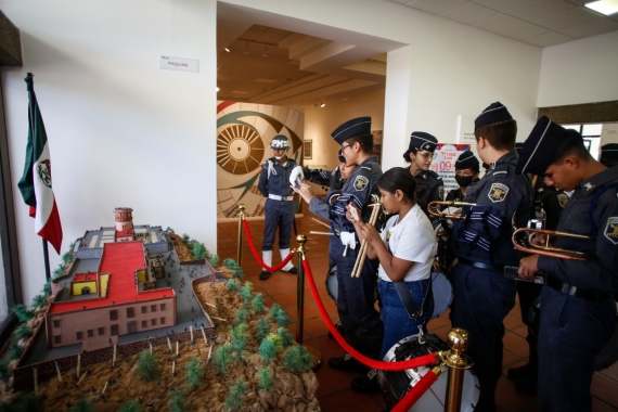 Recibió El Mahch Maqueta De La Batalla De Chapultepec