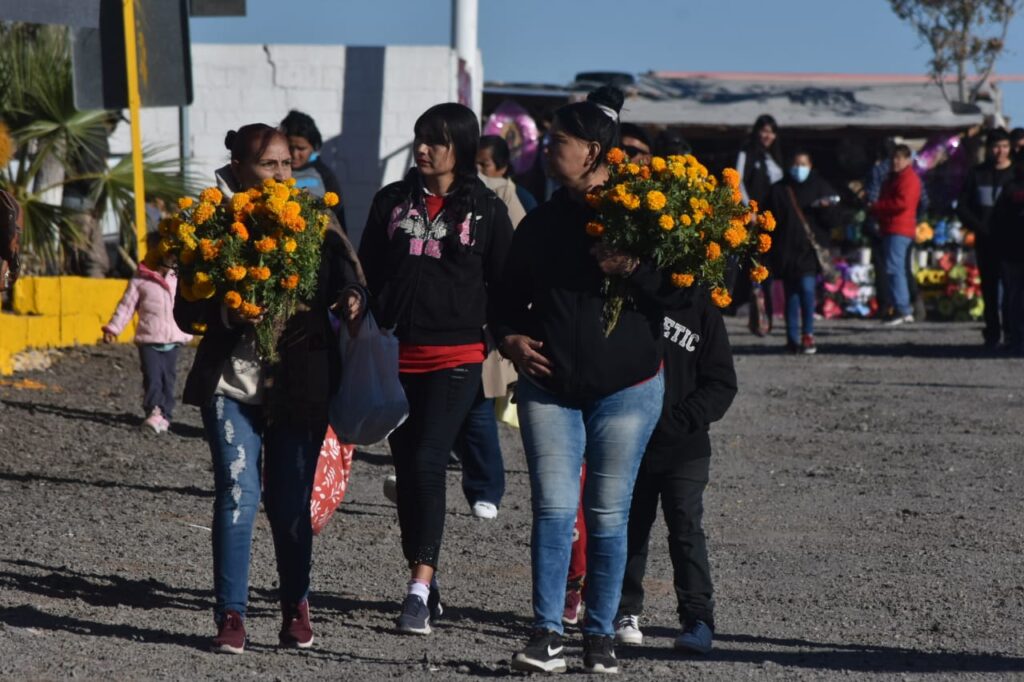 Regulación Comercial Otorgará 300 Permisos Para Ventas En Los Panteones