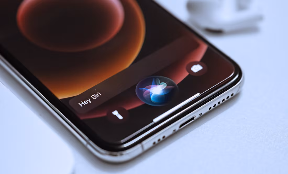 Apple Trabaja En Una Nueva Versión De Siri Para Competir Con Chatgpt