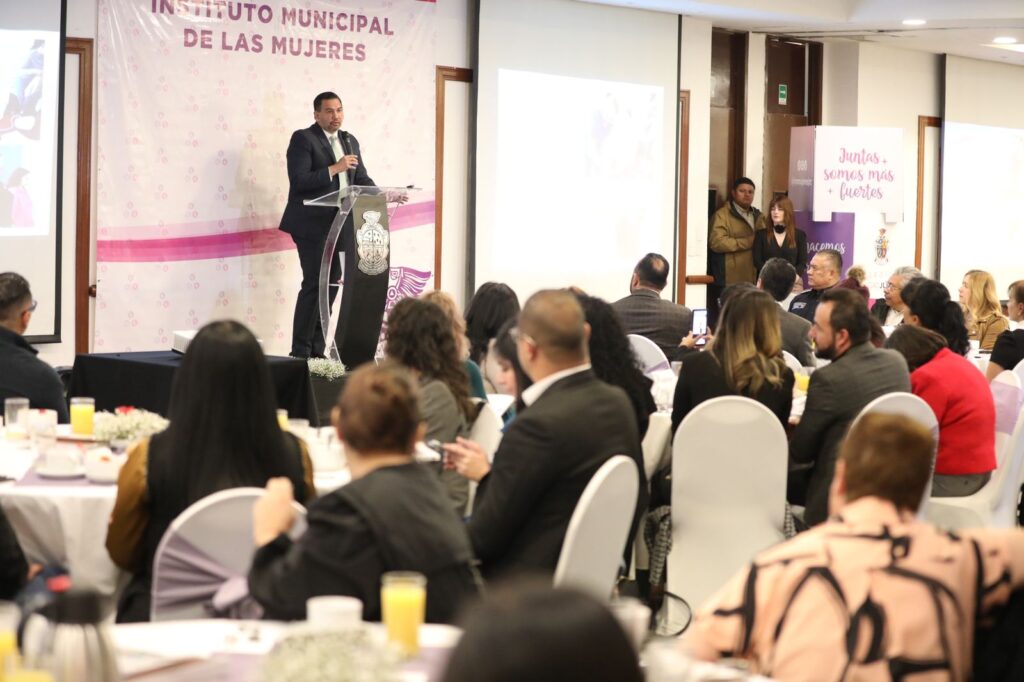 Asiste Alcalde Al Informe De Labores Del Instituto Municipal De Las Mujeres