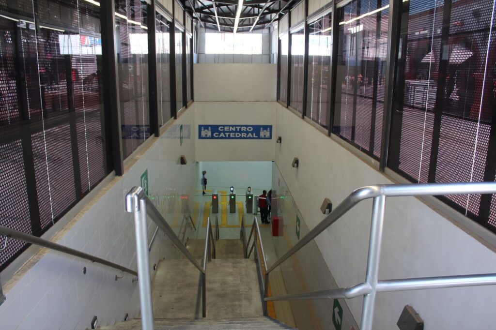 Habilitan Estación Catedral Del Juárezbus Para Compra Y Recarga De Tarjetas