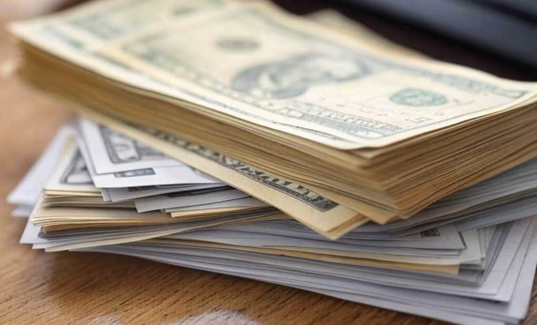 Peso Acumula Cuatro Semanas De Pérdidas Ante Al Dólar; Genera Nerviosismo Por Llegada De Trump