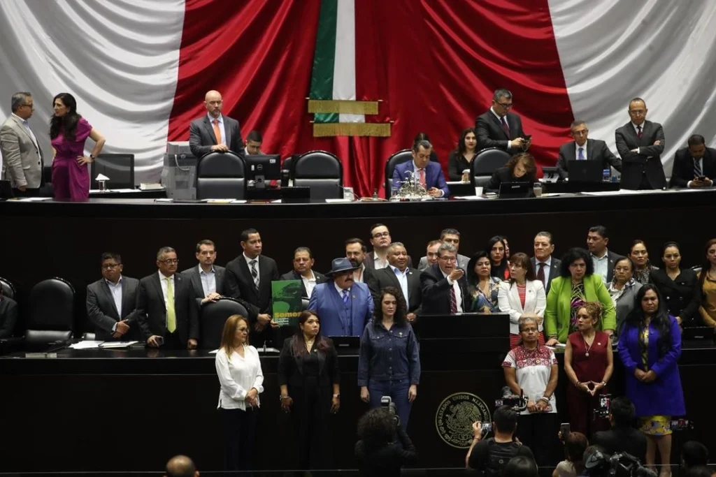 Diputados ya declararon constitucional la reforma antinepotismo y reelección