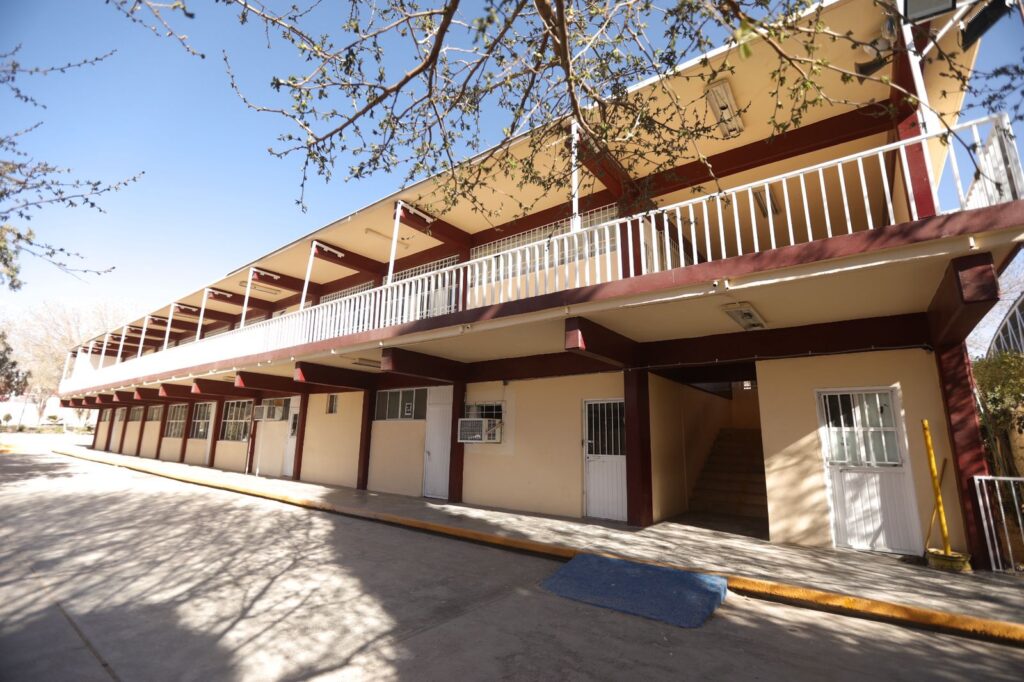 Entrega alcalde cruz pérez cuéllar rehabilitación de la secundaria técnica 41