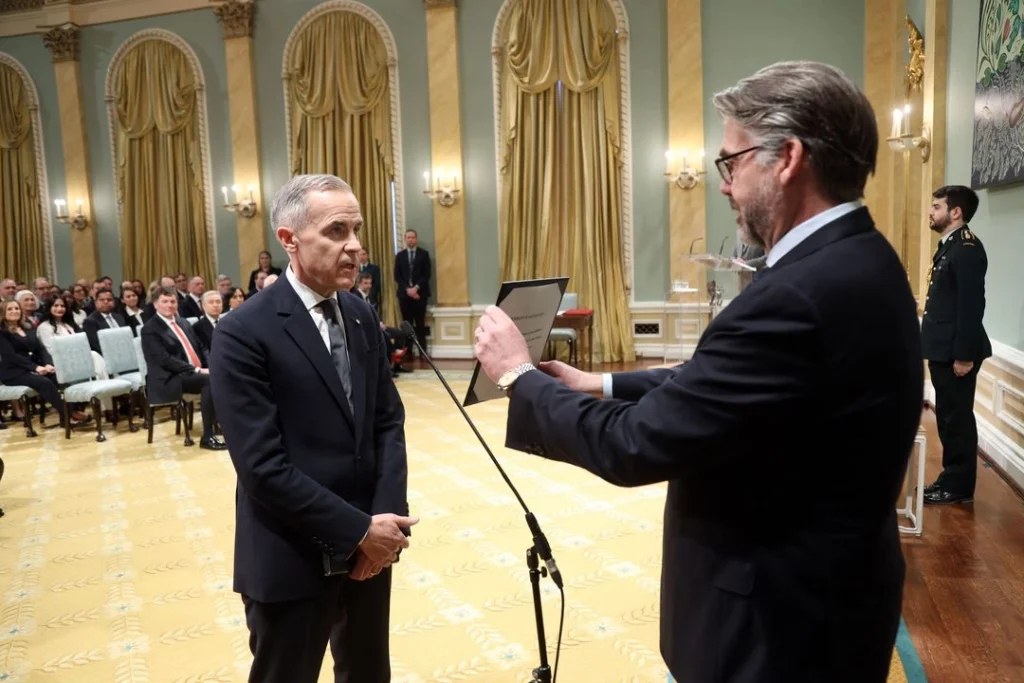 Mark carney jura su cargo como primer ministro de canadá tras salida de trudeau