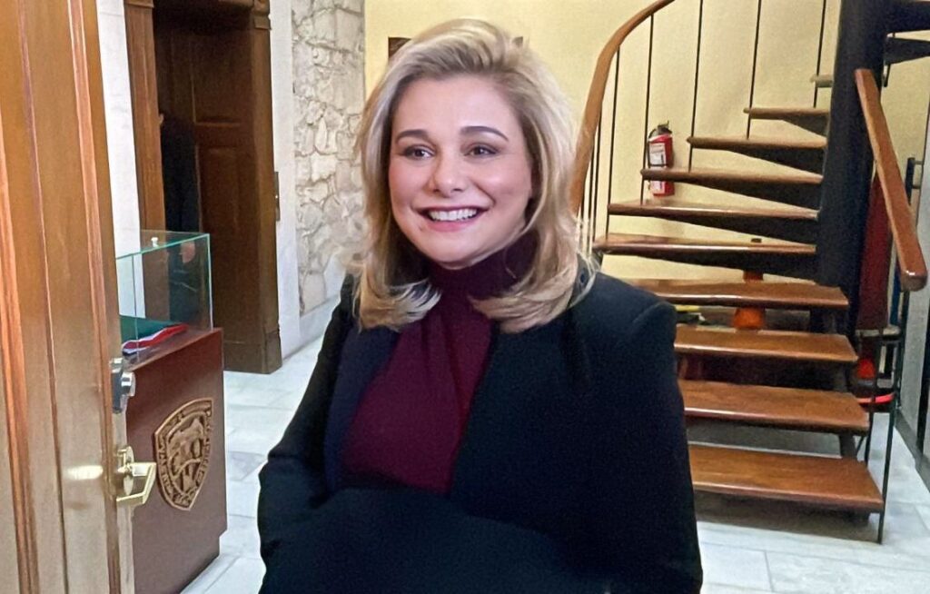 Maru campos preside reunión con los integrantes de su gabinete estatal