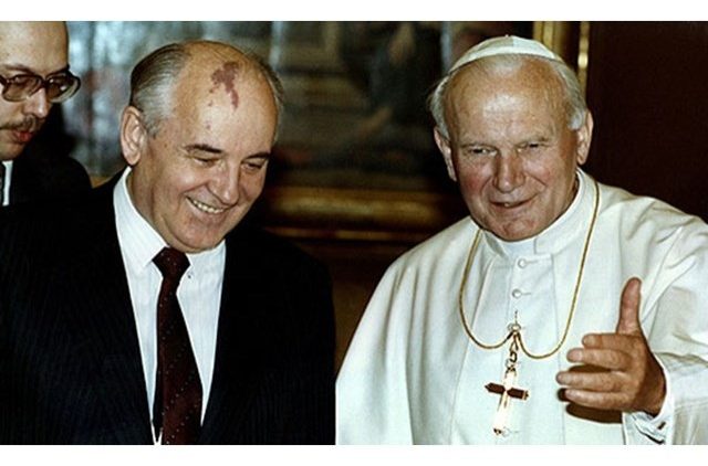 El vaticano y la urss establecen relaciones oficiales permanentes tras 73 años de distanciamiento