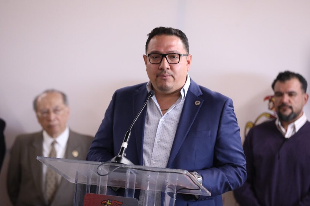Invitan a conocer el nuevo mural en el corredor comercial de la avenida gómez morín