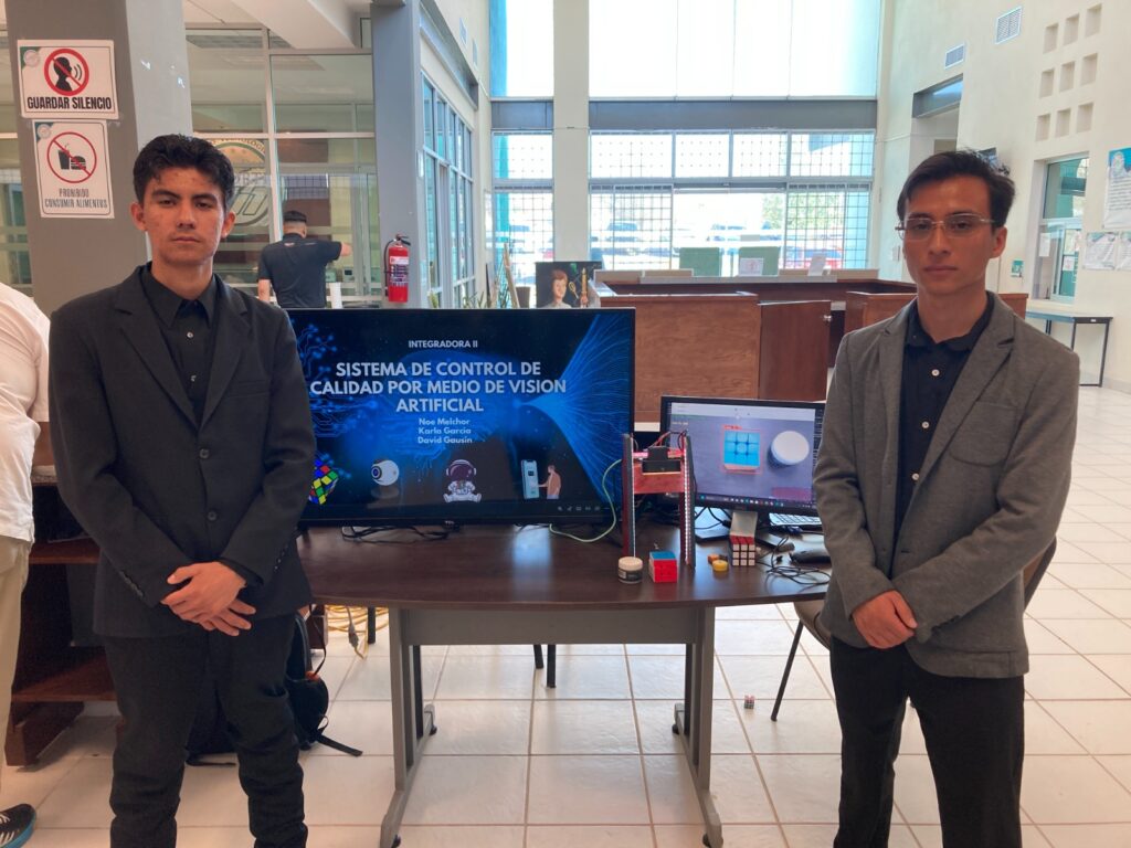 Presentan estudiantes de mecatrónica de utpn proyectos basados en ia