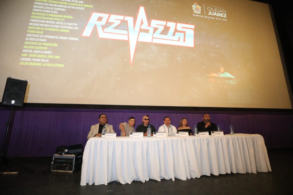 Todo un éxito la presentación del documental revbels sobre el talento artístico juarense