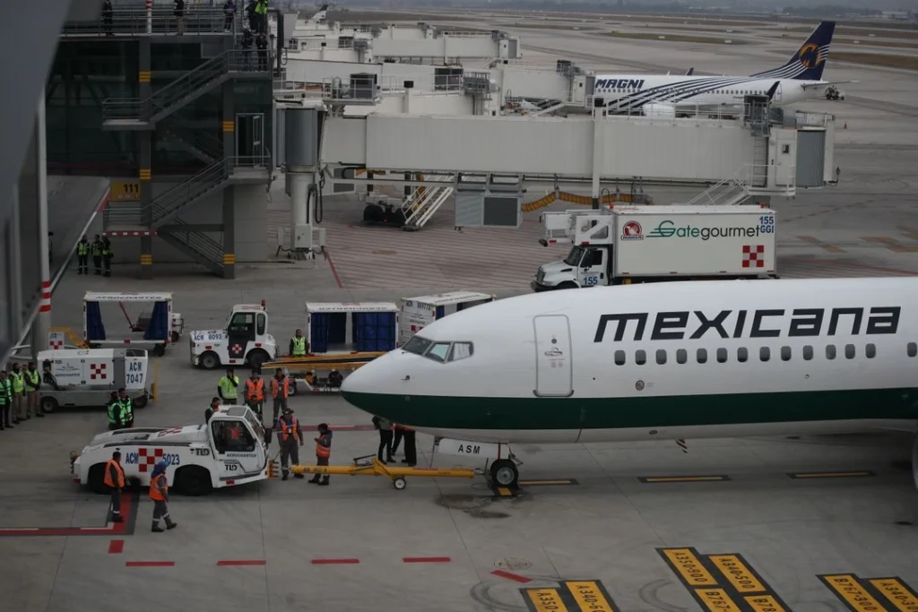 La shcp da a conocer nuevo acuerdo para desincorporar a mexicana de aviación