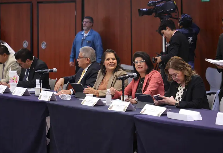 Aprueban en comisiones nueva ley de telecomunicaciones y radiodifusión