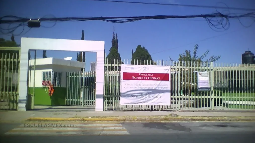 Casi 6 mil escuelas del nivel básico operan sin director en méxico; sep sin presupuesto