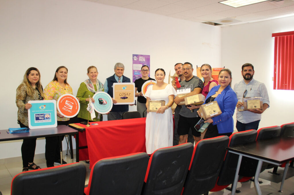 Entregan seyd y usmc lentes para 300 estudiantes de nivel secundaria de ciudad juárez