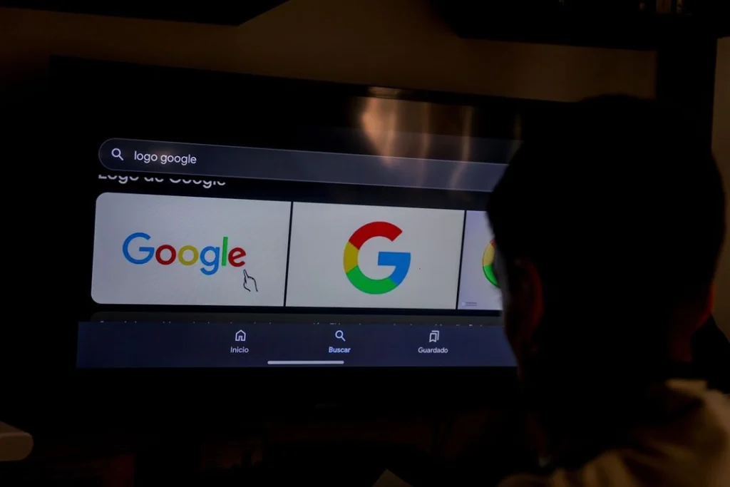 Filtran 16 mil millones de contraseñas de apple, facebook, google y más...