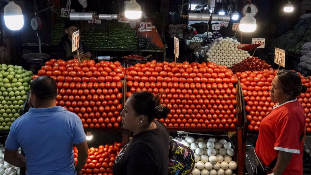 La inflación se desaceleró a 3.55%, más de lo previsto en la primera quincena de julio
