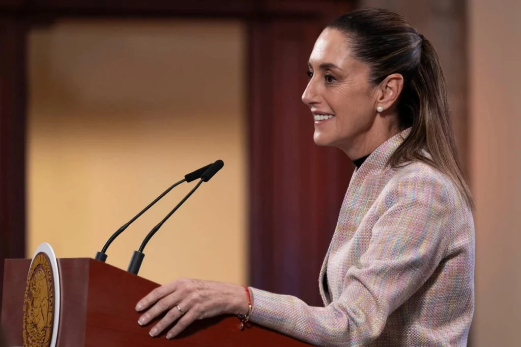 Presidenta destaca un ahorro histórico de 50 mil millones en la compra de medicamentos