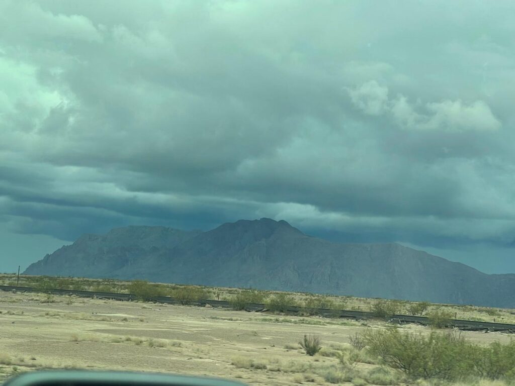 Protección civil emite alerta por pronóstico de fuertes lluvias para la región serrana