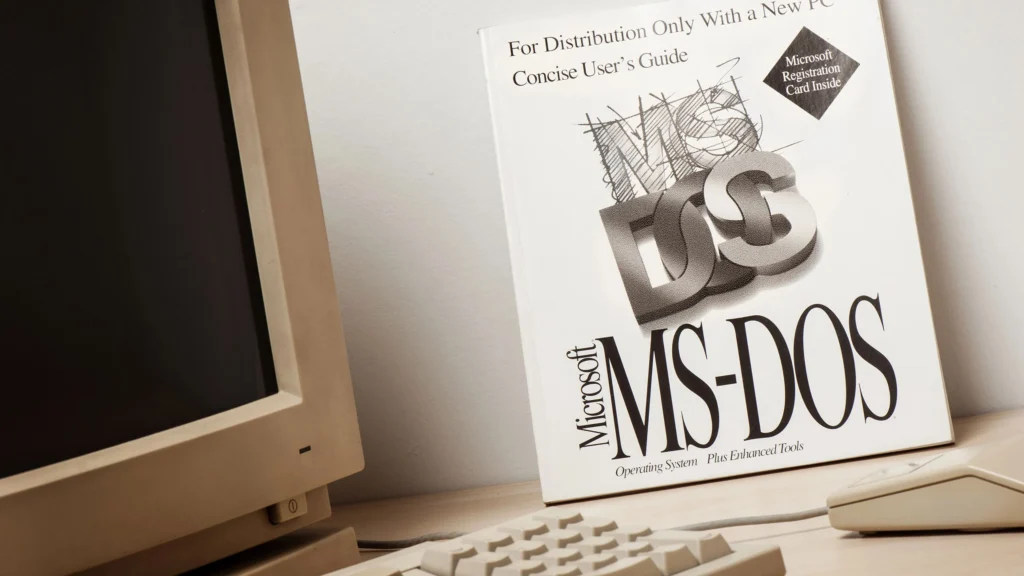 2000, microsoft lanza la última versión estable del ms dos