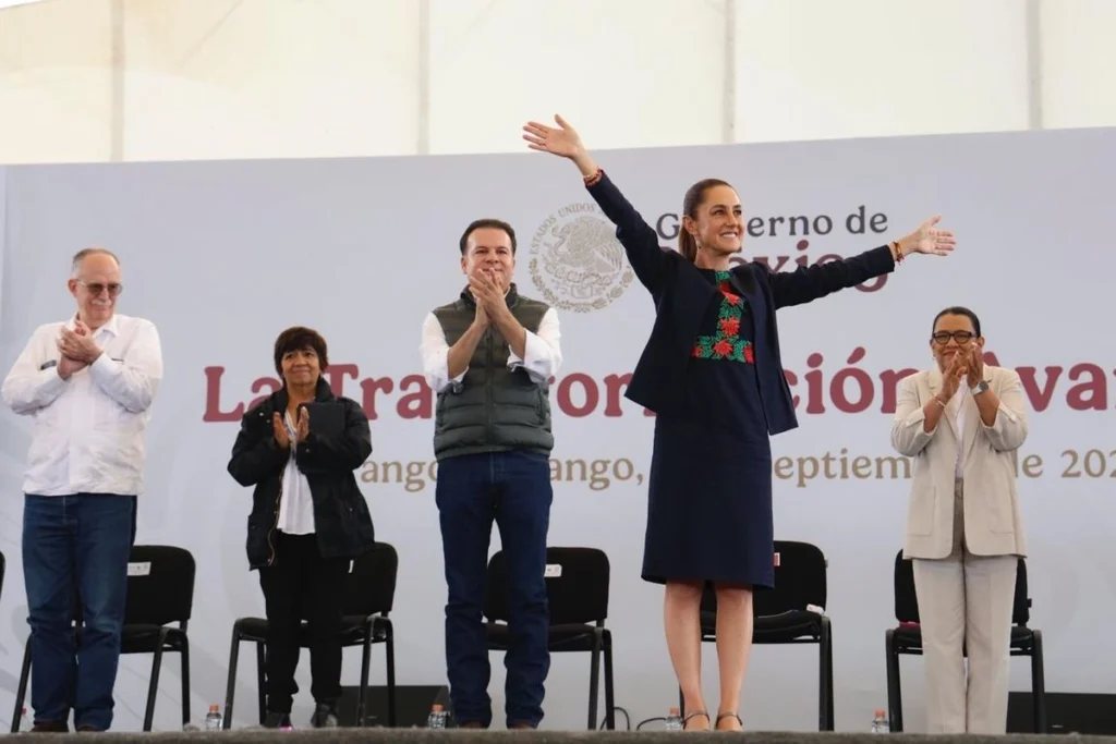 Gobernador de durango se declara 'claudista' en gira de sheinbaum por esa entidad