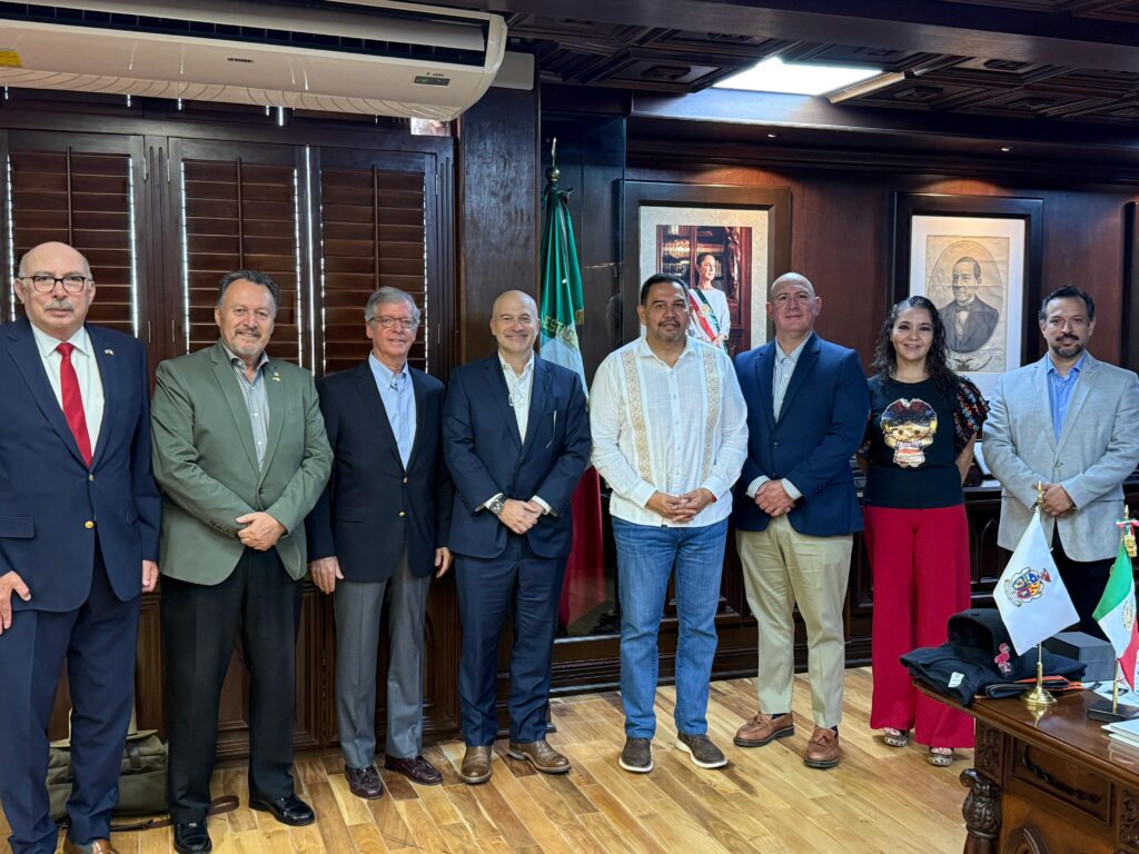 Presentan proyecto de centro digital en jerónimo santa teresa al alcalde pérez cuéllar