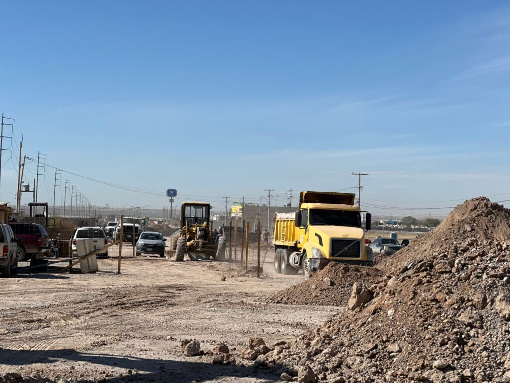 Avanza gobierno municipal con los trabajos de ampliación en avenida de las torres