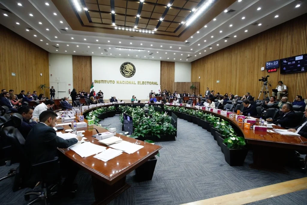 En la opacidad, el gasto de 14 mil 6.1 millones de pesos a partidos políticos