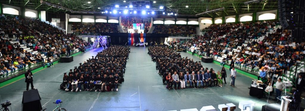 Generación de excelencia premia a más de 3 mil 700 estudiantes de chihuahua