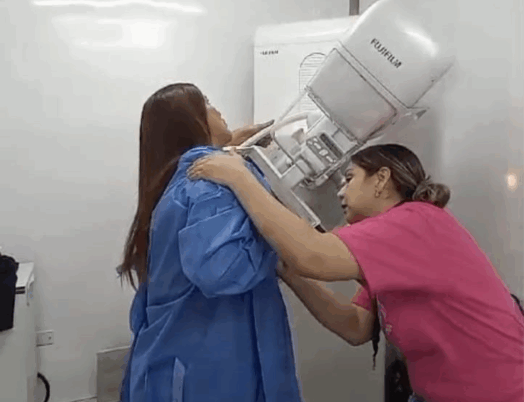 Inicia mes rosa con jornadas gratuitas de mastografía en el uneme dedicam ciudad juárez