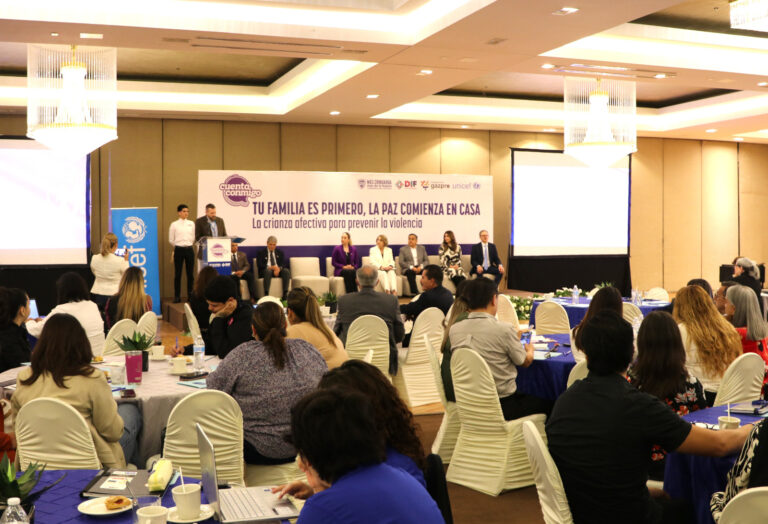 Realizan en ciudad juárez el foro %22tu familia es primero, la paz comienza en casa%22
