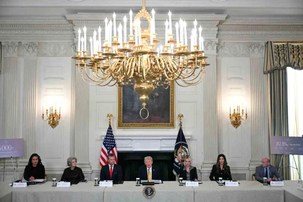'sheinbaum es extraordinaria, pero méxico está controlado por los cárteles', reitera trump