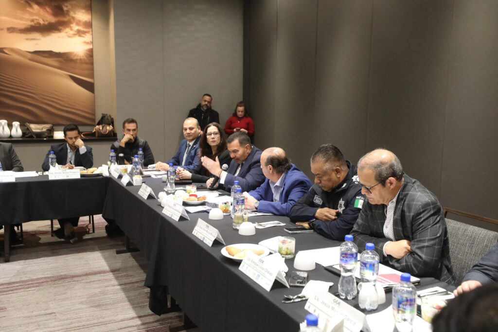Cruz pérez cuéllar y consejo coordinador empresarial revisan proyectos para 2026