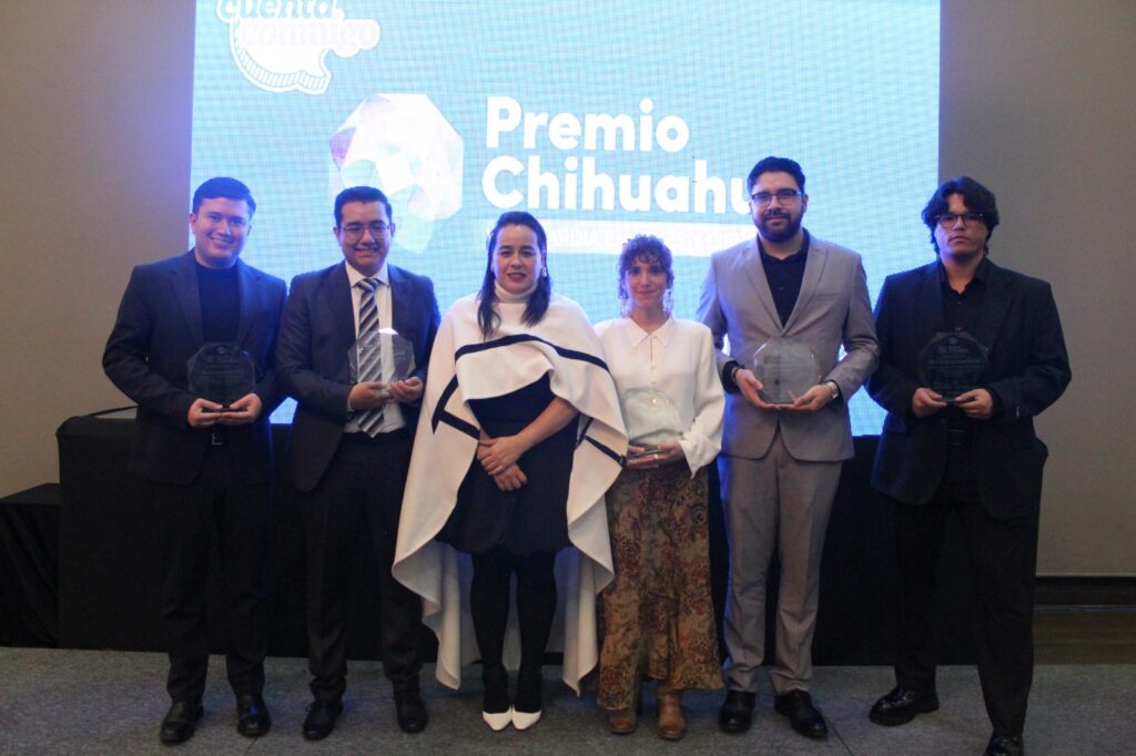 Entrega gobierno del estado el premio chihuahua vanguardia en artes y ciencias 2025