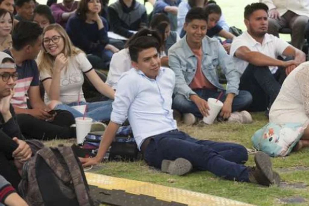 Está sin empleo el 47.6% de la generación z; mujeres son las más afectadas, señala inegi