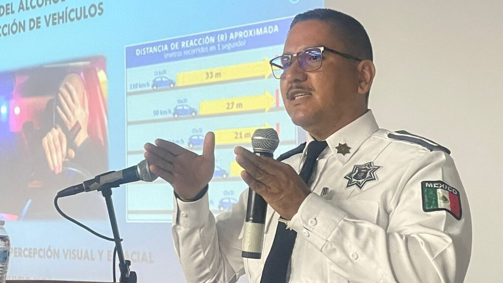 Imparte vialidad ponencia en foro profesional de consumo de alcohol y conducción