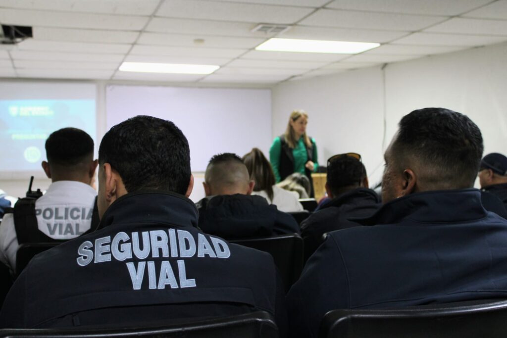 Inicia gobierno estatal con la capacitación de policías viales sobre las licencias digitales