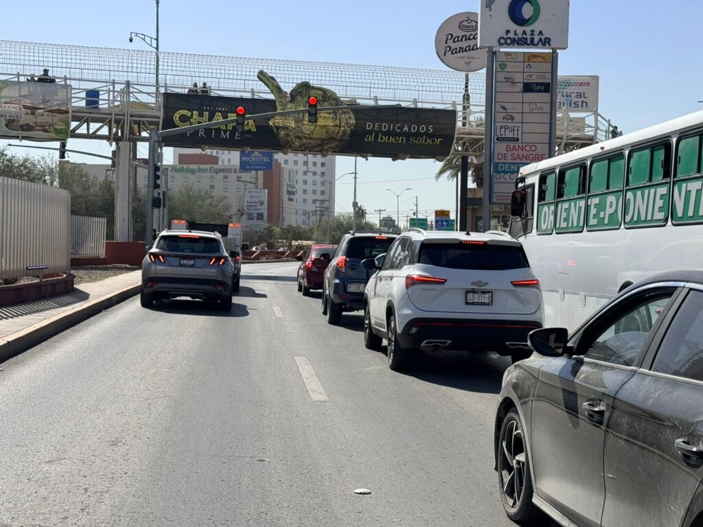 Reactiva seguridad vial semáforos peatonales en puntos estratégicos de juárez