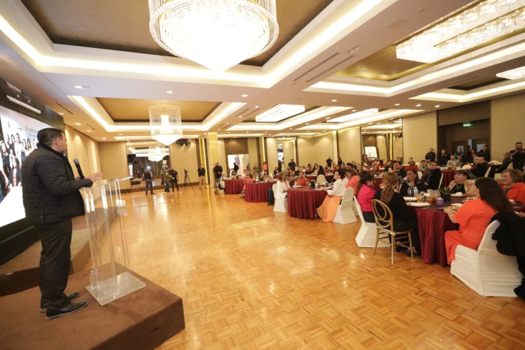 Reconoce municipio a 48 mujeres forjadoras de una vida digna y libre de violencia