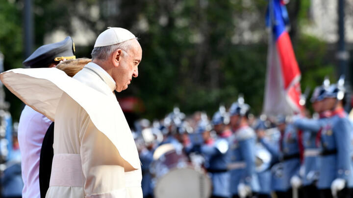 2018, en chile, el papa francisco pide perdón por los abusos a menores por parte del clero chileno