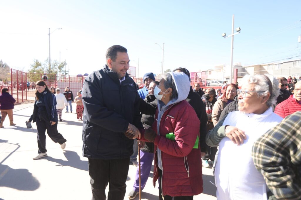 Agradecen adultos mayores de la colonia juárez nuevo apoyo del gobierno municipal
