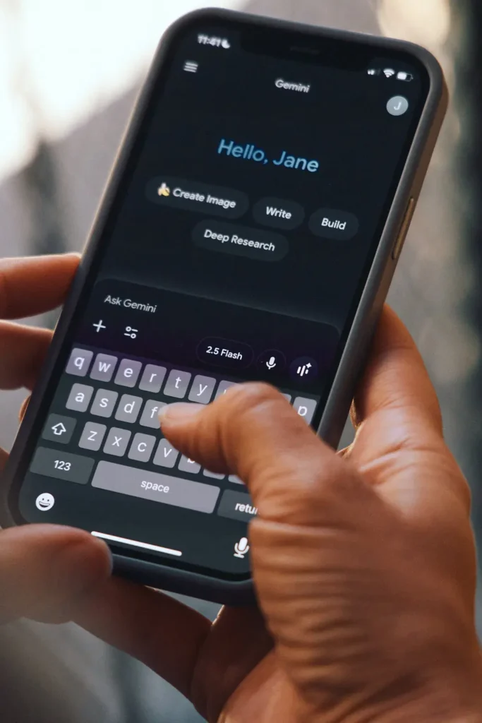 Apple teams up with google for a.i. in its products