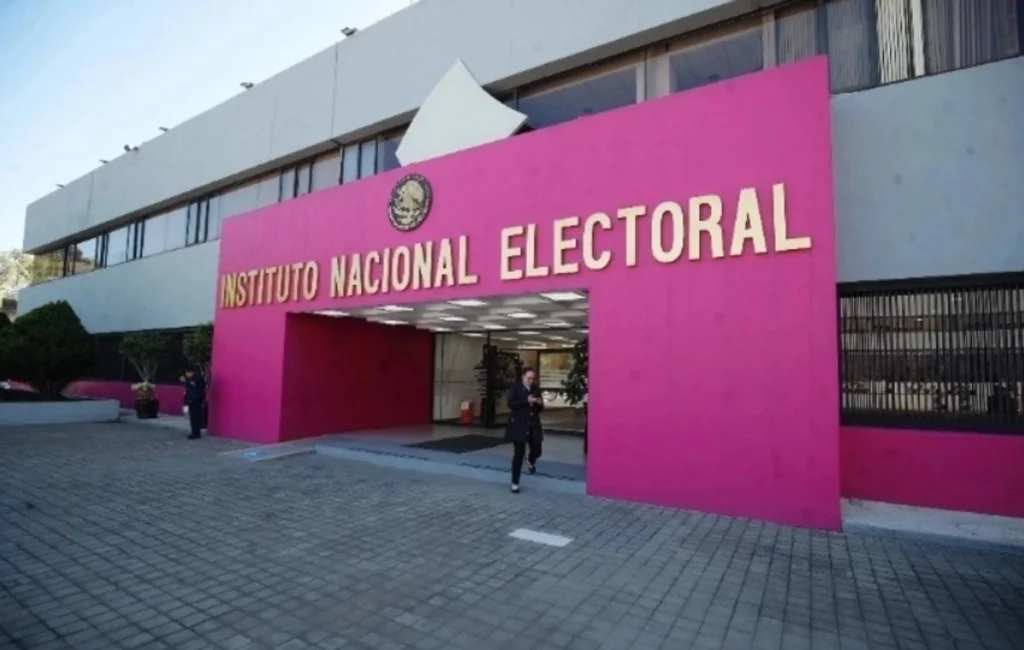 Sólo tres de los 89 grupos que buscan ser partido político tienen alguna posibilidad ine