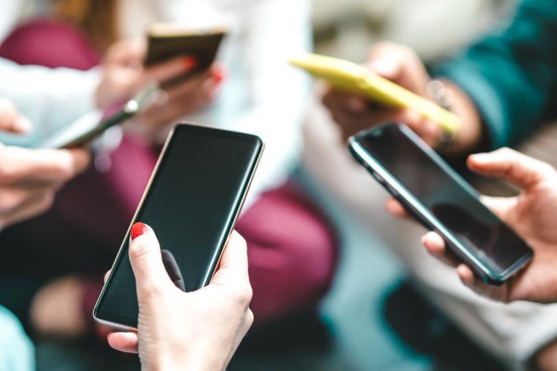 ¿cada cuánto debes reiniciar el celular? esto recomiendan expertos y fabricantes