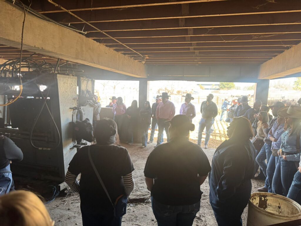 Comparten acciones contra gusano barrenador en reunión binacional en nuevo méxico