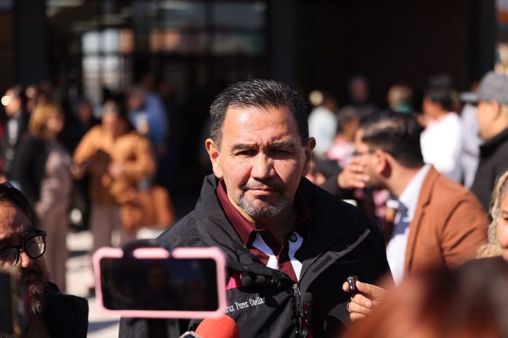 Gobierno municipal apuesta al diálogo con comerciantes en espacios públicos alcalde