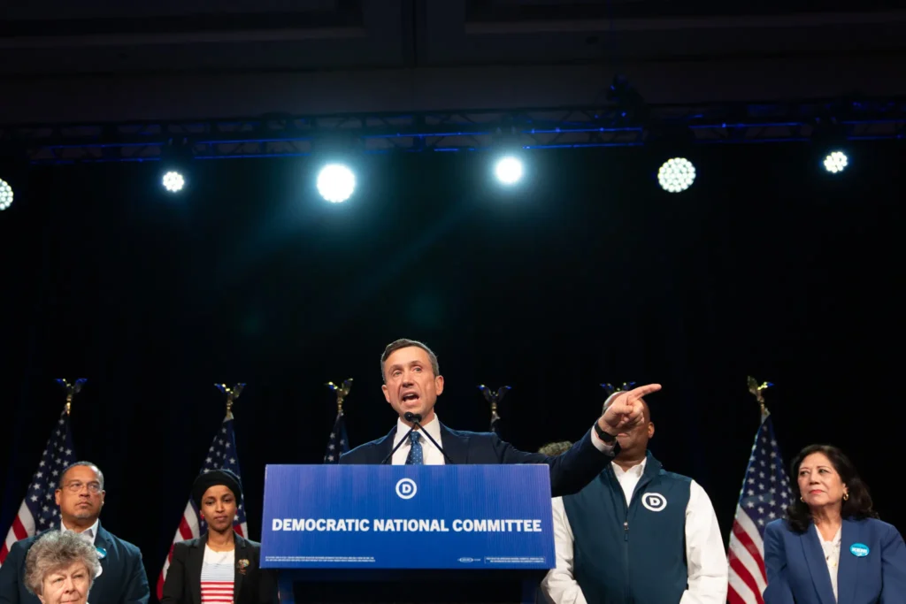 Republican cash edge threatens to swamp democrats in the midterms