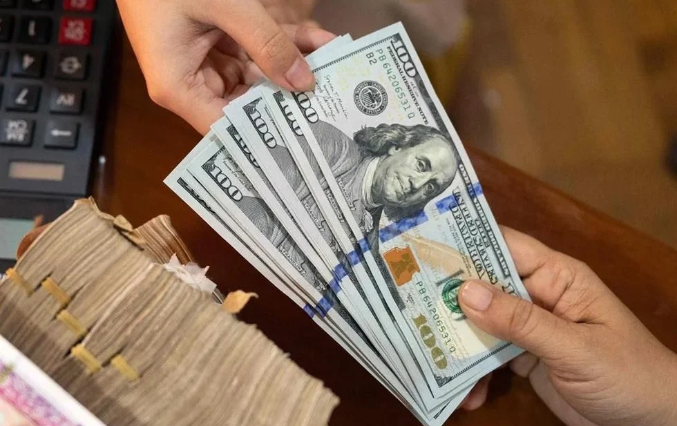 Se contrajeron 4.56% ingresos por remesas durante el 2025; la mayor caída en 16 años