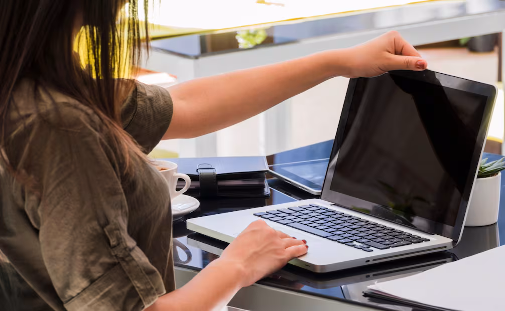 ¡no abras enlaces maliciosos! así puedes verificar si tu computadora fue hackeada
